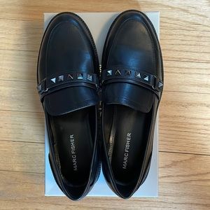 Marc Fisher Women’s Size 7 flats with studs